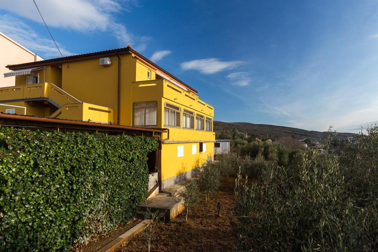 The Manzoni Family 1 Punat Exterior foto